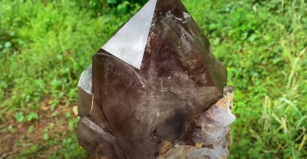 350 Million Year Old Water Trapped Inside Smoky Amethyst Crystal