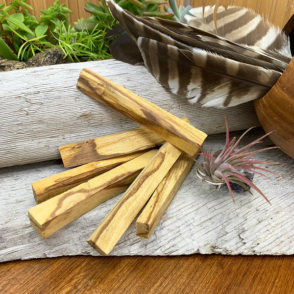 Palitos de Palo Santo