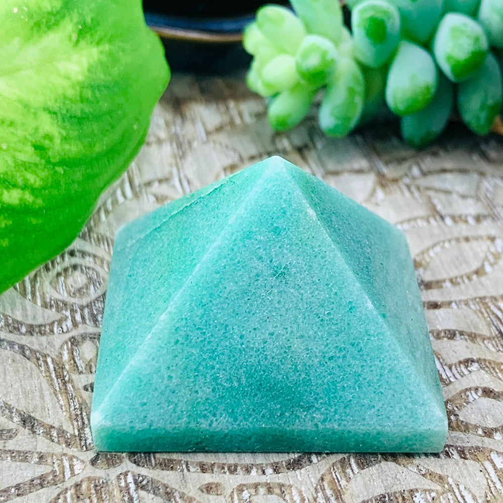 Aventurine Pyramid - Small – Spirit Magicka