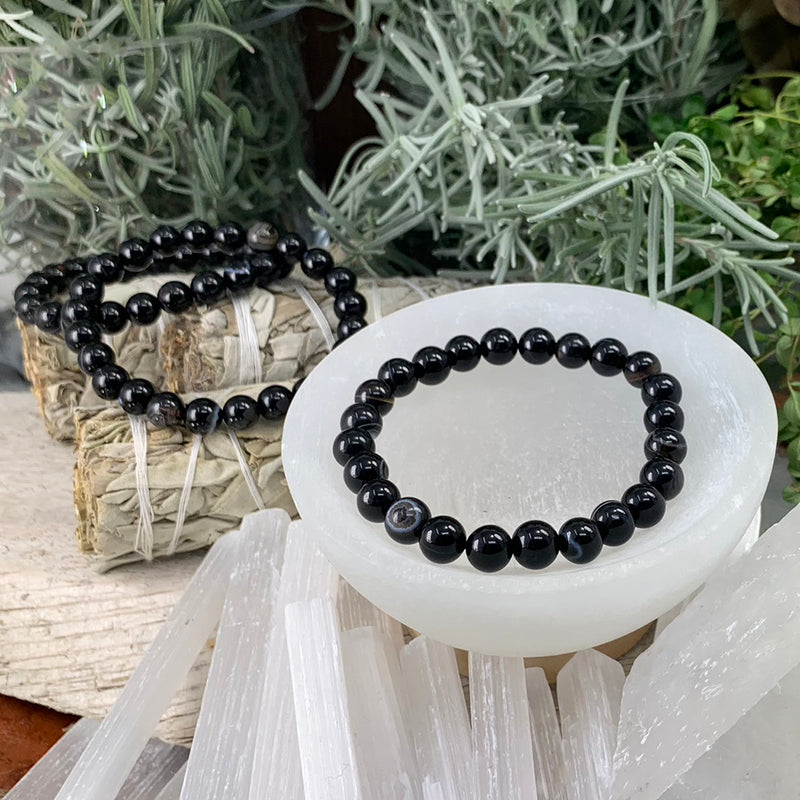 Mala Black Agate-armbånd med fløyelsveske