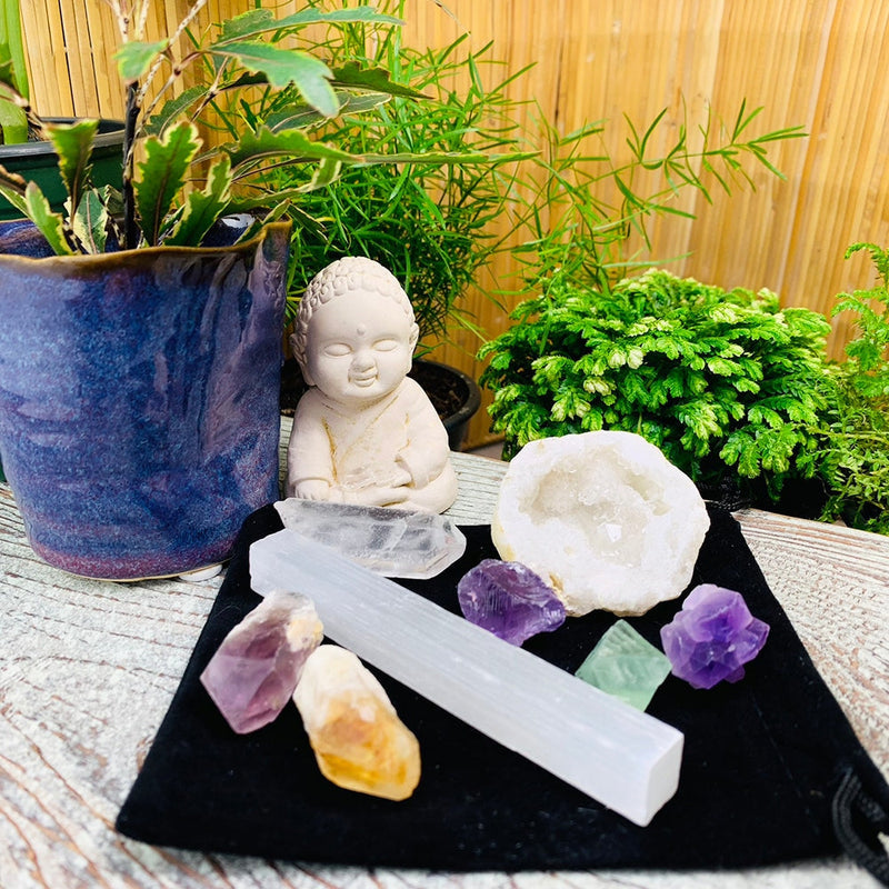 WORKING ON NAME THIS - 8-Piece Agate Geode + Selenite Set (+ Velvet Carry Bag) - collection