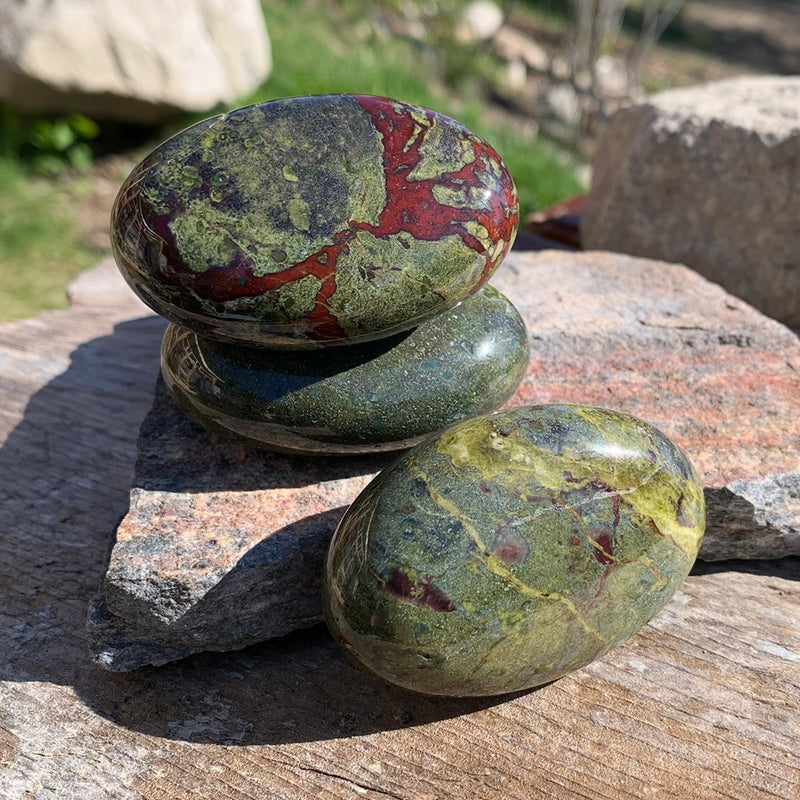 Piedra de palma de sangre de dragón