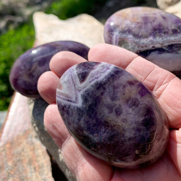 Dream Amethyst Palmstone