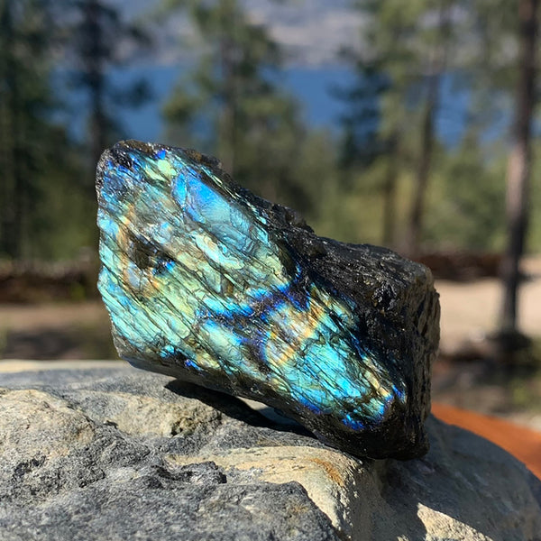 FREE GIVEAWAY! Flashy Labradorite Natural Stone
