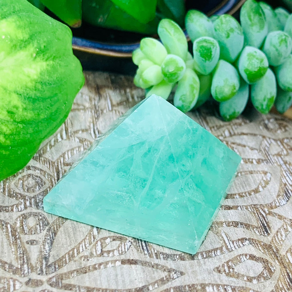 PRIZE WINNER! Green Fluorite Mini-Pyramid – Spirit Magicka