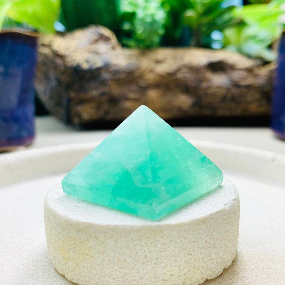 PRIZE WINNER! Green Fluorite Mini-Pyramid – Spirit Magicka