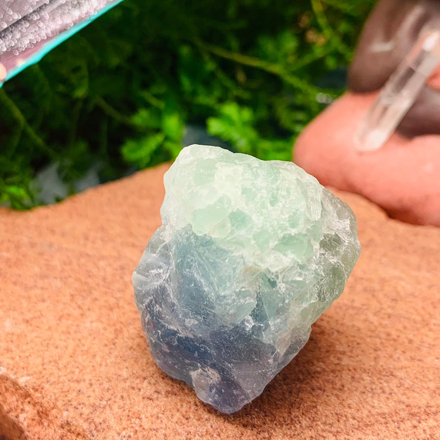 thumbnail image 2 of SUNYIK Natural Blue Fluorite Crystal Rough Stone, Irregular Raw Crystal Point Loose Stone For Healing Reiki Jewelry Making Decoration 0.4"-1.3" 1lb (About 460grams 2 of 11