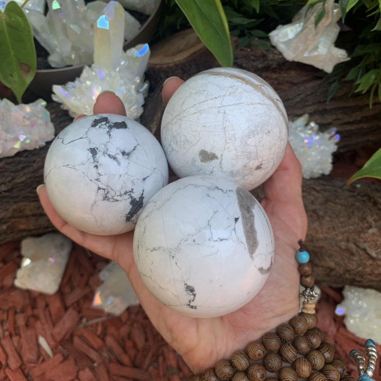 Howlite Sphere - sphere