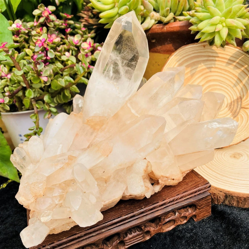 Large (3.75 lbs) Freeform Quartz Shard (Item #0057)