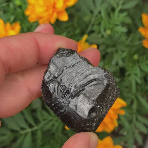 Svart Obsidian grov naturstein