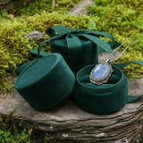 Z ARRON DESIGN Serenity Moonstone kobbertråd anheng halskjede