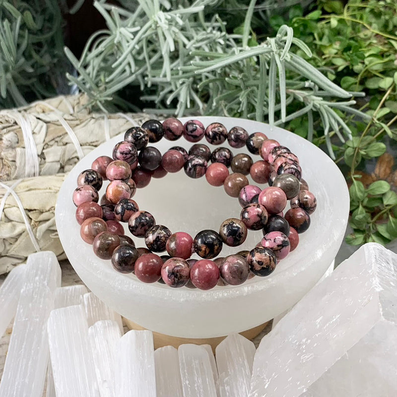 Mala Rhodonite armbånd med fløyelspose